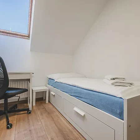 Апартаменты Flat Near Castle Stylish & Prime Location 6