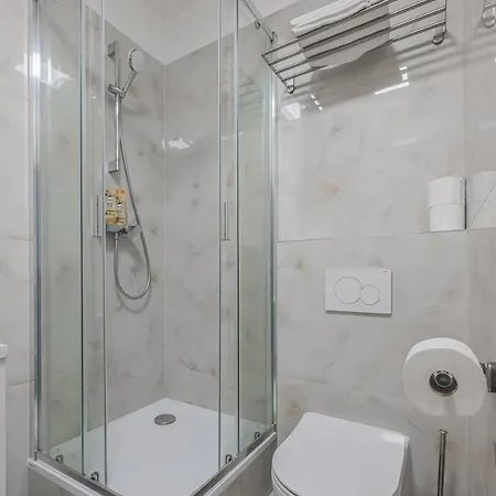 Apartament Flat Near Castle Stylish & Prime Location 6