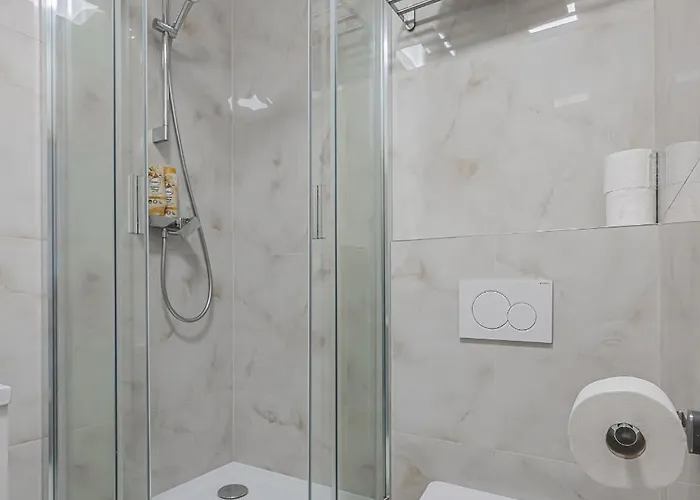 Appartement Flat Near Castle Stylish & Prime Location 6 Praag