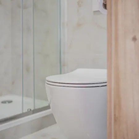 公寓 Flat Near Castle Stylish & Prime Location 6 *
